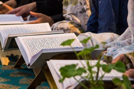 راهیابی دانش آموزان عشایر خوزستان به مرحله استانی مسابقه‌های قرآن، عترت و نماز